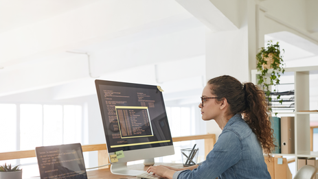 Website development on osCommerce